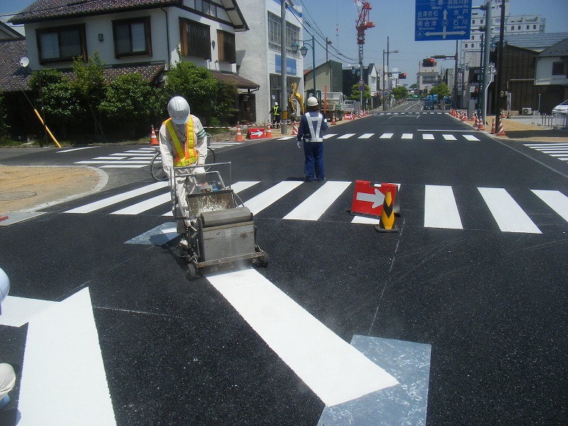 道路区画線